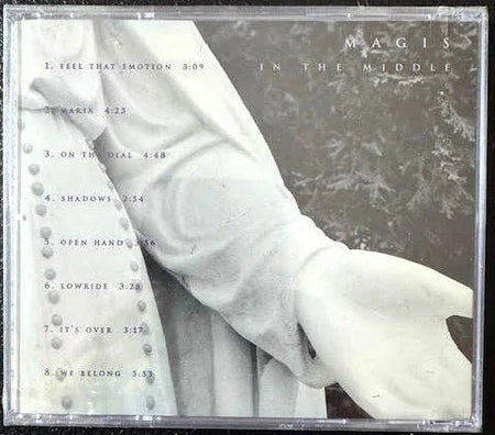 Magis - In The Middle (New) - Maple City Music